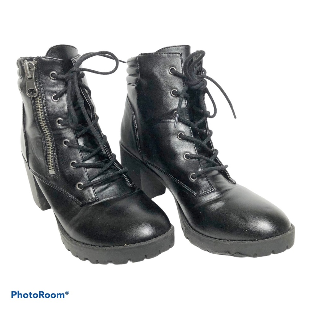 STEVE MADDEN Hush Booties